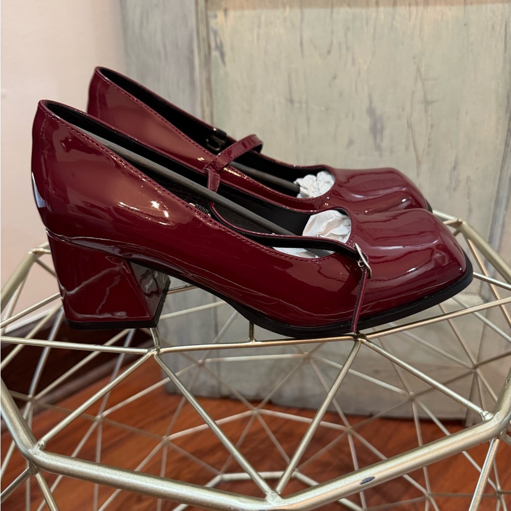 Chunky Heeled Mary Jane Shoes, Round Toe Red/Burgundy - Picture 5 of 11